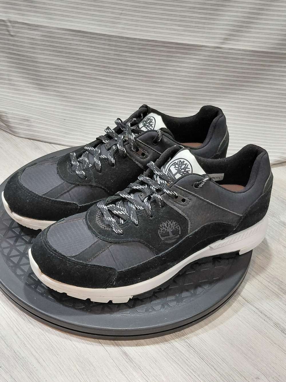 Timberland Women Rugged Field Trekker Black Suede Nubuck Leather Sneaker W7.5